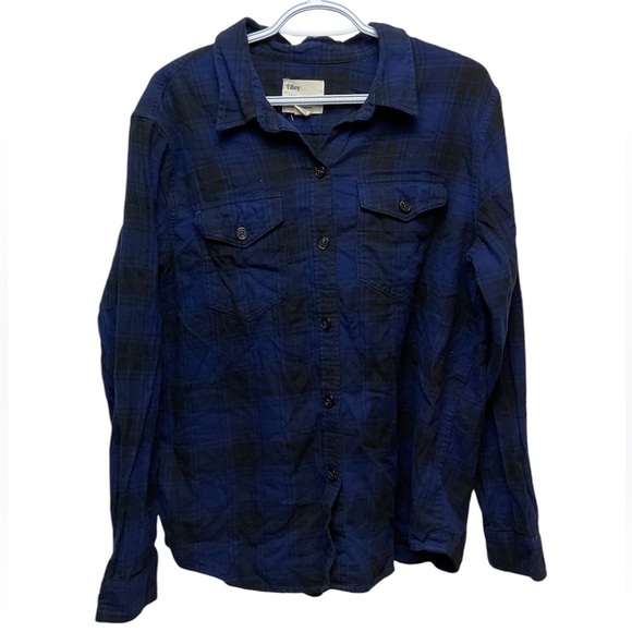 Tilley Button Down - Picture 1 of 4